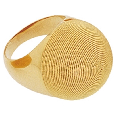 Gold ring in corbula filigree