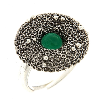 Silver filigree ring wirh green agate