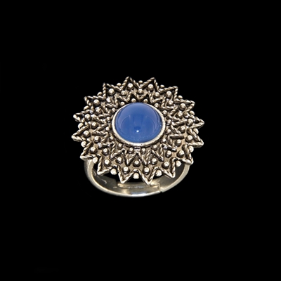 Silver ring with filigree sunflower and blue agate (24 mm)