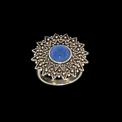 Anello d´argento girasole di filigrana con agata blu (24 mm)