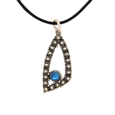 Silver pendant with sardinian filigree decoration and blue agate