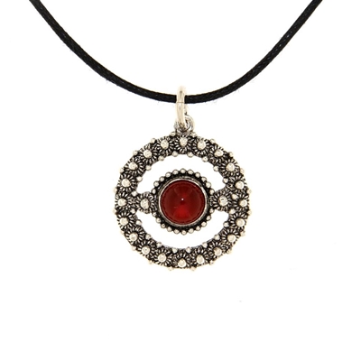 Silver pendant with sardinian filigree decoration and cornelian agate