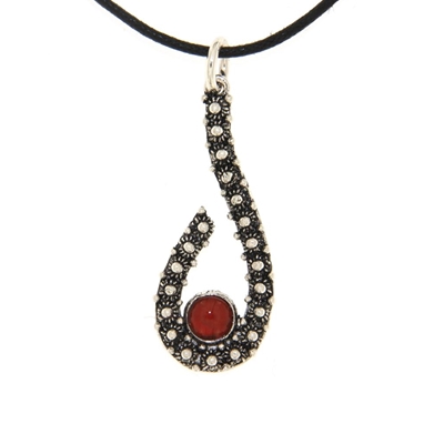 Silver pendant with sardinian filigree decoration and cornelian agate