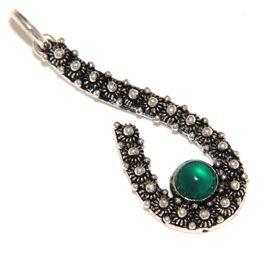 Silver pendant with sardinian filigree decoration and green agate
