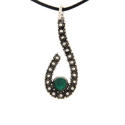 Silver pendant with sardinian filigree decoration and green agate