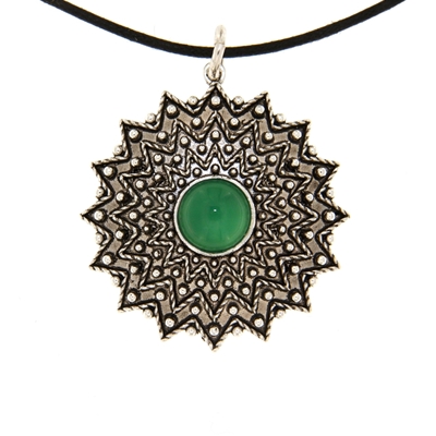 Ciondolo sardo in filigrana Girasole in argento con agata verde (32 mm)