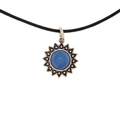 Ciondolo sardo in filigrana Girasole in argento con agata blu (15 mm)