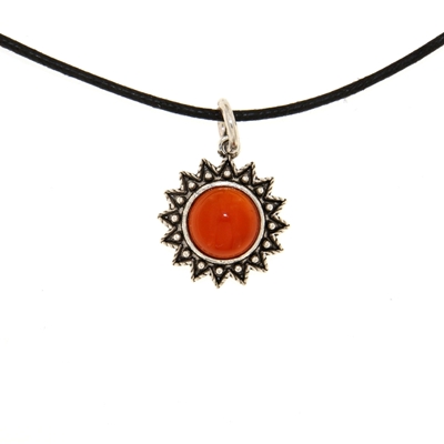 Sardinian silver filigree pendant with carnelian agate (15 mm)