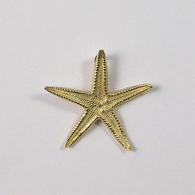 Gold starfish-shaped pendant