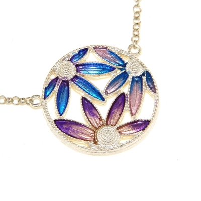 Collana in argento con fiori di filigrana smaltati