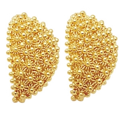 Gold filigree earrings