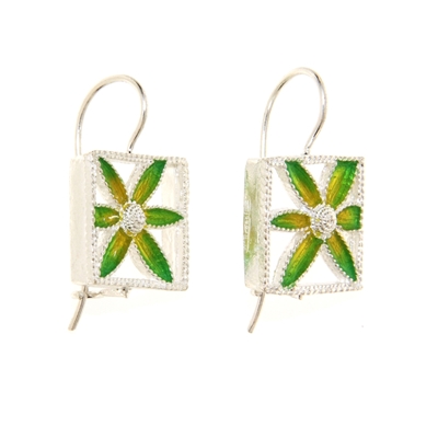 Orecchini in argento con fiori di filigrana smaltati