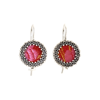 Orecchini d´argento con corona di rose in filigrana e broccato rosso