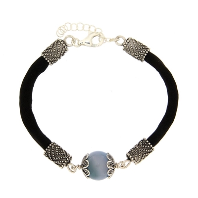 Bracciale in seta nera con ´Su Coccu´ in agata blu